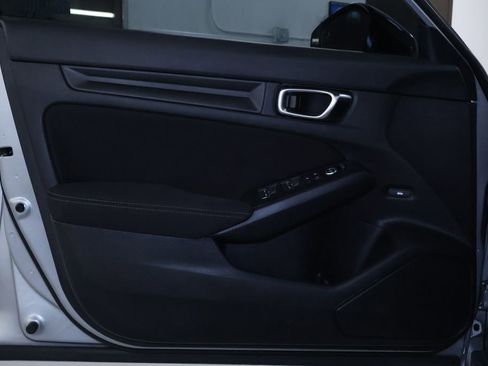 Used 2025 Honda Civic Sport image 12