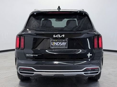 Used 2023 Kia Sorento EX image 5