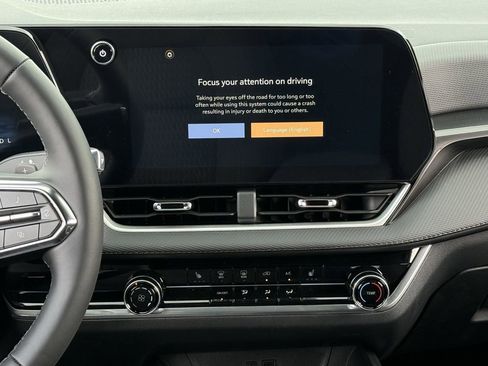 New 2026 Chevrolet Equinox LT w/ Safety and Technology Package image 15