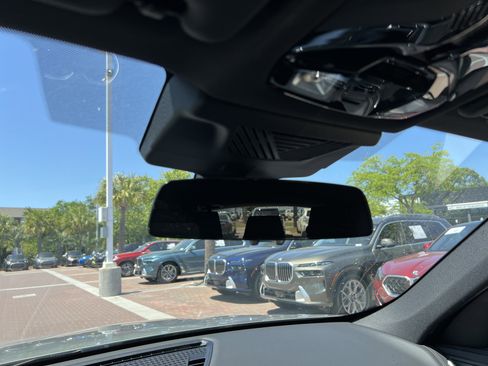 Used 2025 BMW X1 xDrive28i image 26