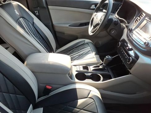 Used 2016 Hyundai Tucson SE w/ Option Group 02 AWD/4WD image 4
