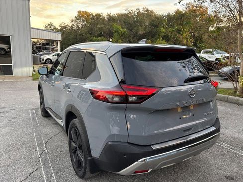 Used 2023 Nissan Rogue Platinum image 7