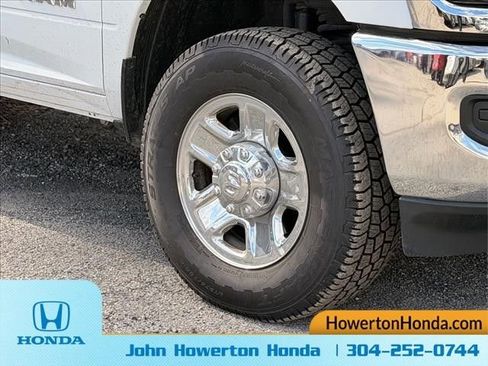 Used 2022 RAM 2500 Big Horn w/ Cold Weather Group image 10