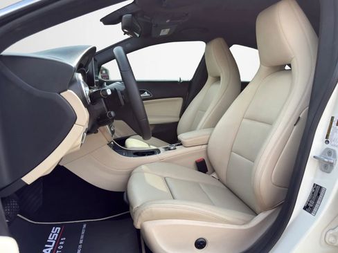 Used 2018 Mercedes-Benz CLA 250 image 11