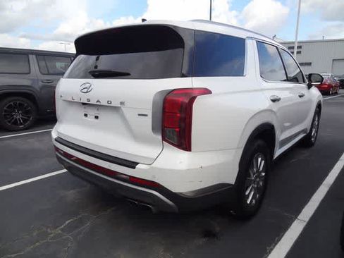 Used 2023 Hyundai Palisade SEL AWD/4WD image 4