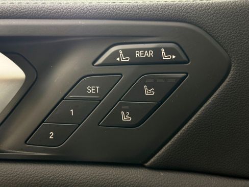 Used 2019 BMW X7 xDrive40i w/ Premium Package image 18