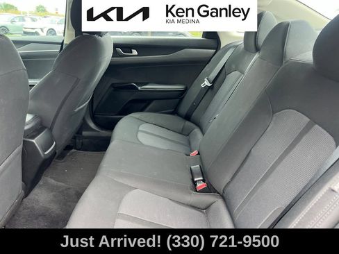 Used 2022 Kia K5 LX FWD image 10