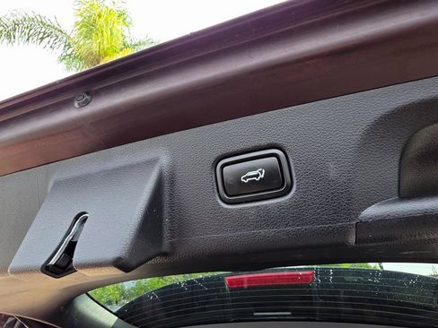 Certified 2024 Hyundai Palisade SEL image 12