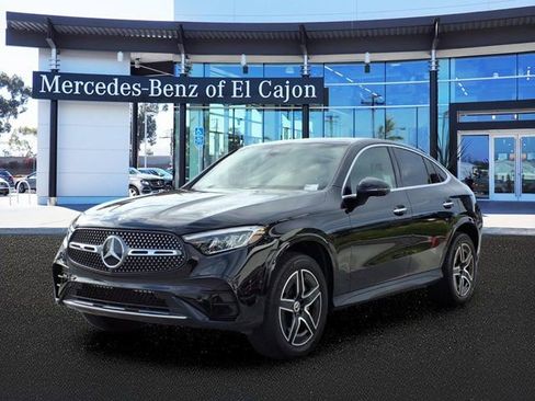 Used 2024 Mercedes-Benz GLC 300 4MATIC w/ AMG Line image 1