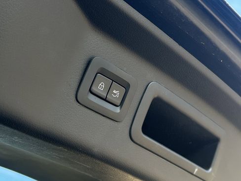 Used 2025 MAZDA CX-90 3.3 Turbo w/ Select Package image 19