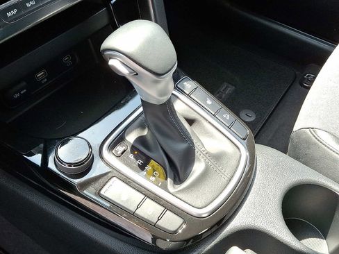 Used 2024 Kia Seltos S image 14