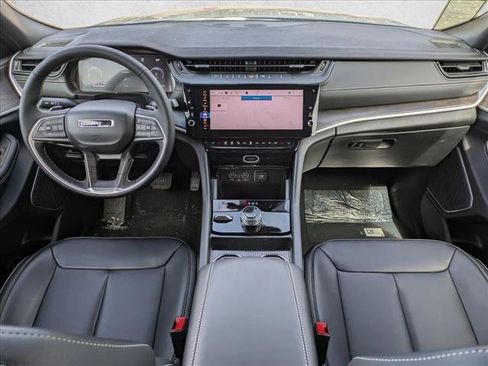 New 2026 Jeep Grand Cherokee Limited image 14