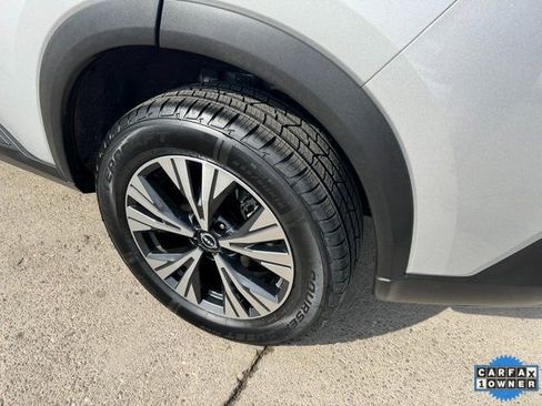 Used 2023 Nissan Rogue SV image 21