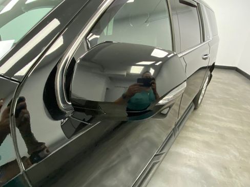 Used 2022 Cadillac Escalade ESV Luxury AWD/4WD image 11
