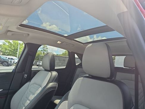 Used 2023 Ford Escape Platinum w/ Premium Technology Package AWD/4WD image 15