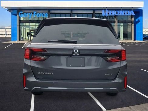New 2026 Honda Odyssey Elite image 3