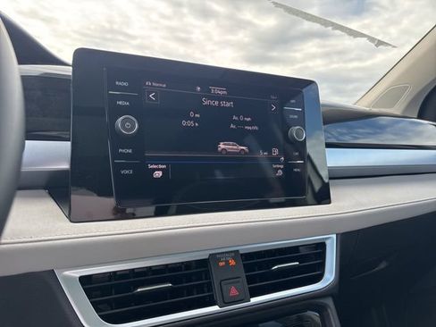 New 2026 Volkswagen Taos SE AWD/4WD image 24