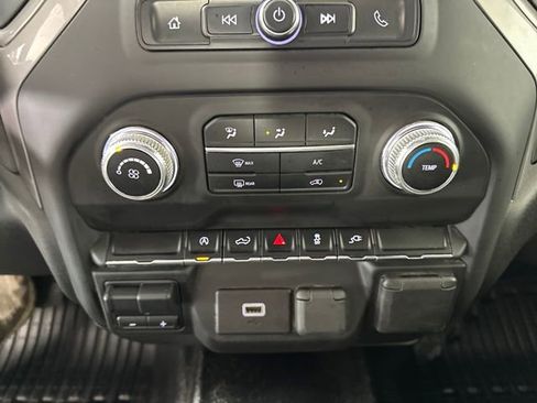 Used 2020 GMC Sierra 1500 4x4 Crew Cab w/ Convenience Package image 23