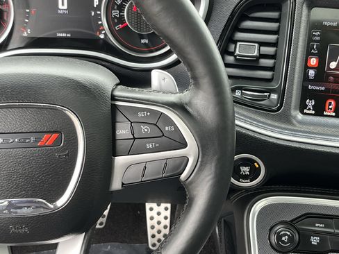 Used 2015 Dodge Challenger R/T Scat Pack w/ Scat Pack Appearance Package image 16