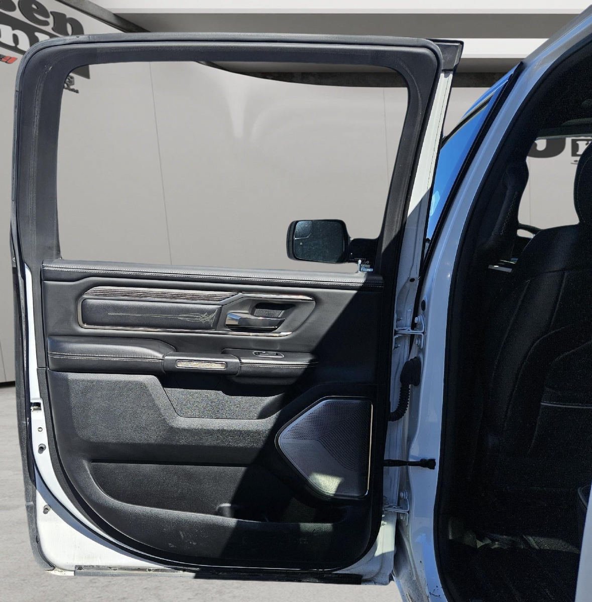 Used 2020 RAM 1500 Limited AWD/4WD image 6