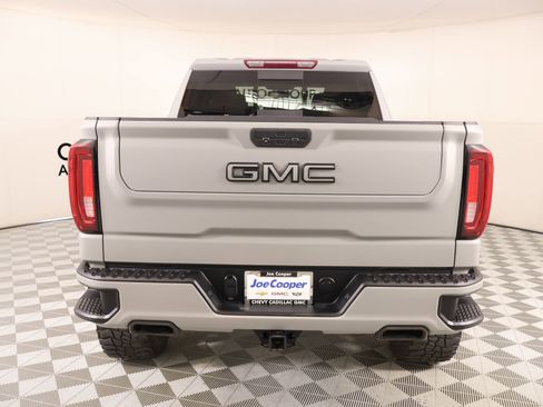 Used 2021 GMC Sierra 1500 SLT AWD/4WD image 21