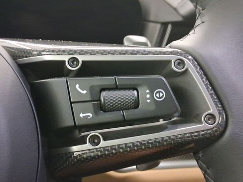 New 2026 Porsche Cayenne image 24