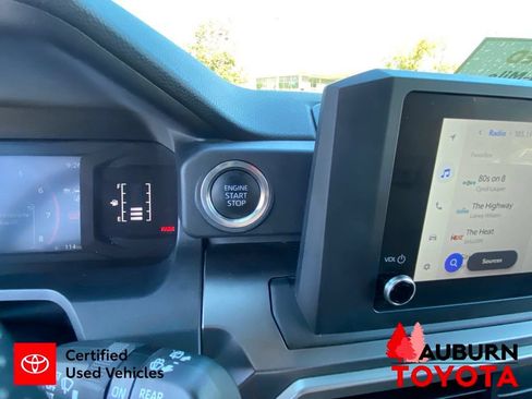 Certified 2025 Toyota 4Runner SR5 AWD/4WD image 40