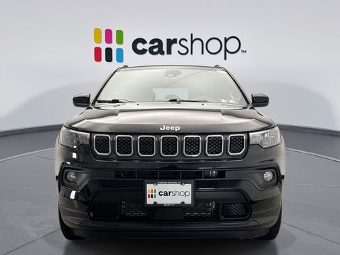 Used 2023 Jeep Compass Latitude AWD/4WD image 8
