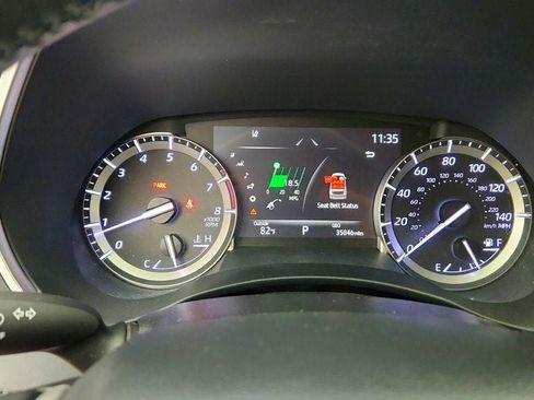 Used 2022 Toyota Highlander XLE AWD/4WD image 15