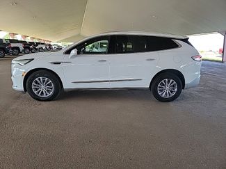 Used 2021 Buick Enclave Essence image 1