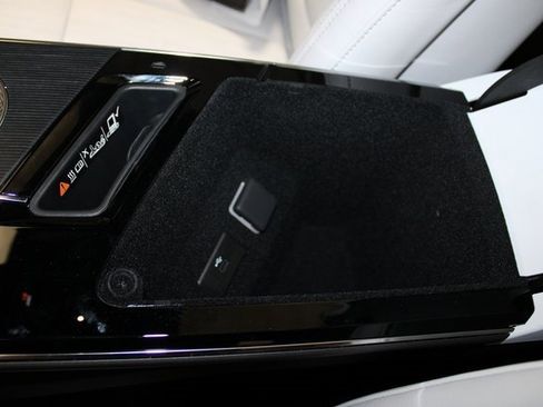 New 2026 Cadillac Lyriq Sport image 21