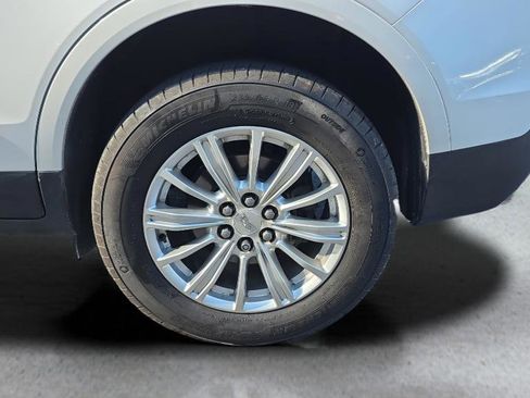 Used 2018 Cadillac XT5 AWD image 15