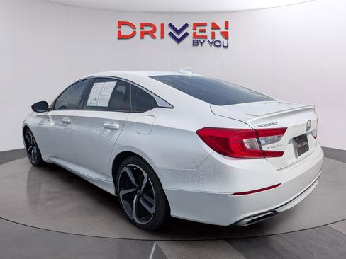 Used 2019 Honda Accord Sport image 3