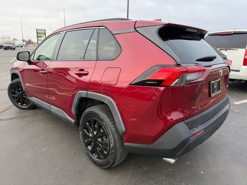 Used 2019 Toyota RAV4 LE image 63