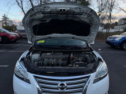 Used 2015 Nissan Sentra S image 9
