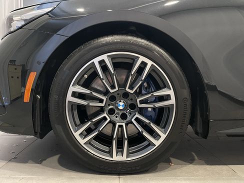 Used 2026 BMW 540i xDrive w/ M Sport Package AWD/4WD image 7