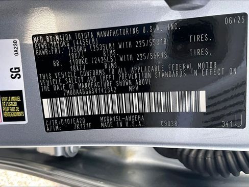 Used 2025 Toyota Corolla Cross XLE w/ Convenience Package image 37