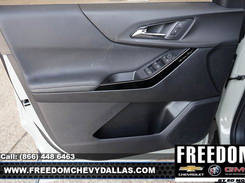 New 2025 Chevrolet Equinox LT w/ Safety and Technology Package image 35