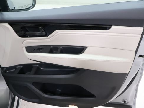 New 2026 Honda Odyssey Touring image 17