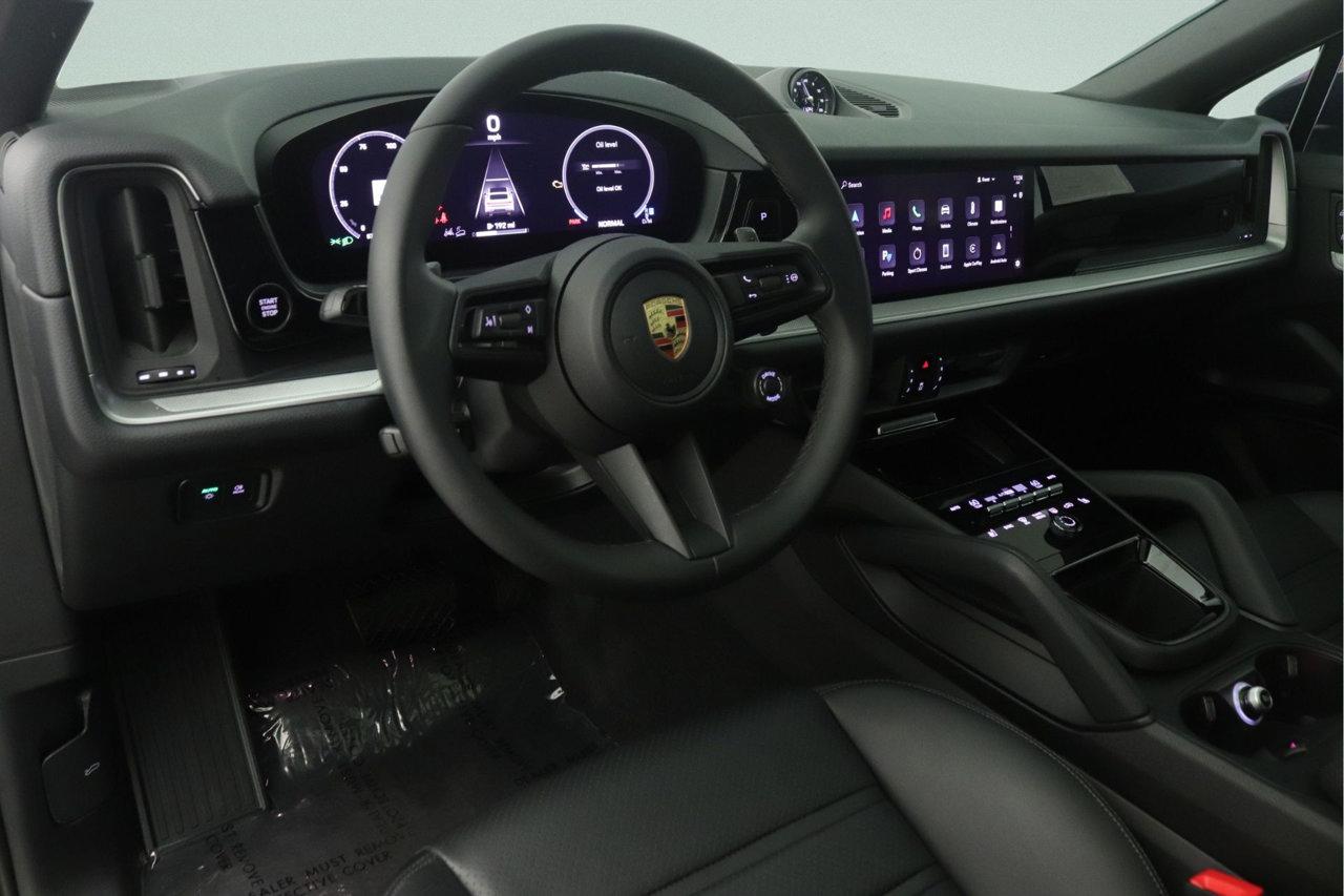 Used 2024 Porsche Cayenne Coupe AWD/4WD image 14