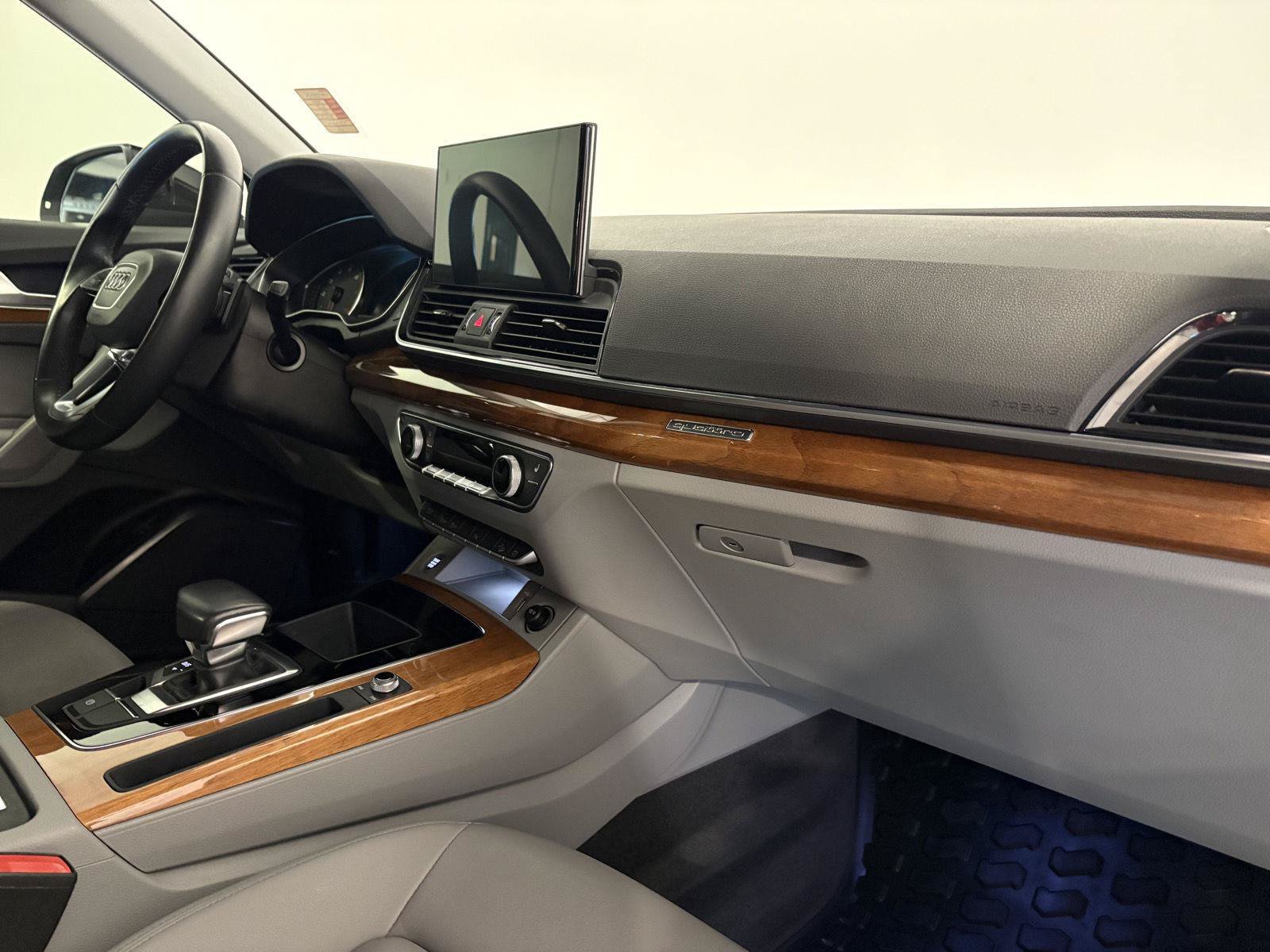 Used 2021 Audi Q5 2.0T Premium w/ Convenience Package AWD/4WD image 59