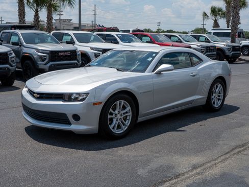 Used 2015 Chevrolet Camaro LS RWD image 7