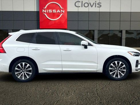 Used 2023 Volvo XC60 B5 Plus image 9