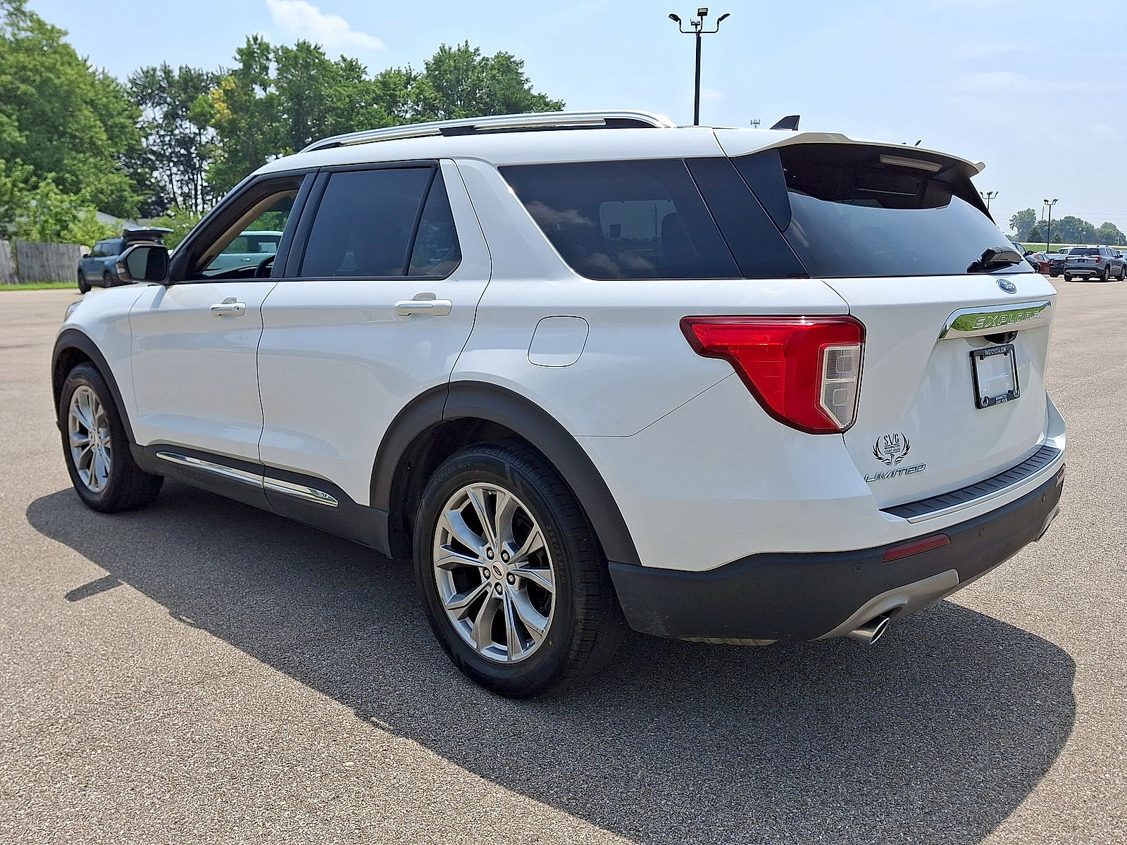 Used 2022 Ford Explorer Limited w/ Equipment Group 301A RWD image 22