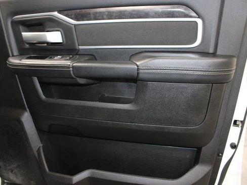 Used 2024 RAM 2500 Big Horn image 32