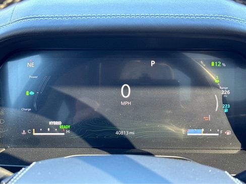 Used 2022 Jeep Grand Cherokee Overland w/ Advanced Protech Group III image 18