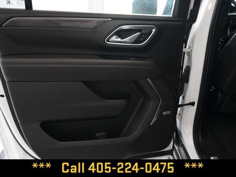 Used 2022 Chevrolet Suburban RST w/ Sport Performance Package AWD/4WD image 27