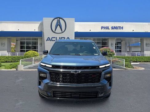 Used 2024 Chevrolet Traverse RS AWD/4WD image 2