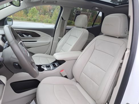 Used 2018 GMC Terrain Denali w/ Advanced Safety Package image 15