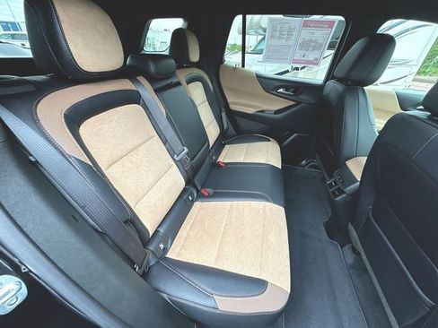 Used 2026 Chevrolet Equinox ACTIV w/ Convenience Package III AWD/4WD image 26